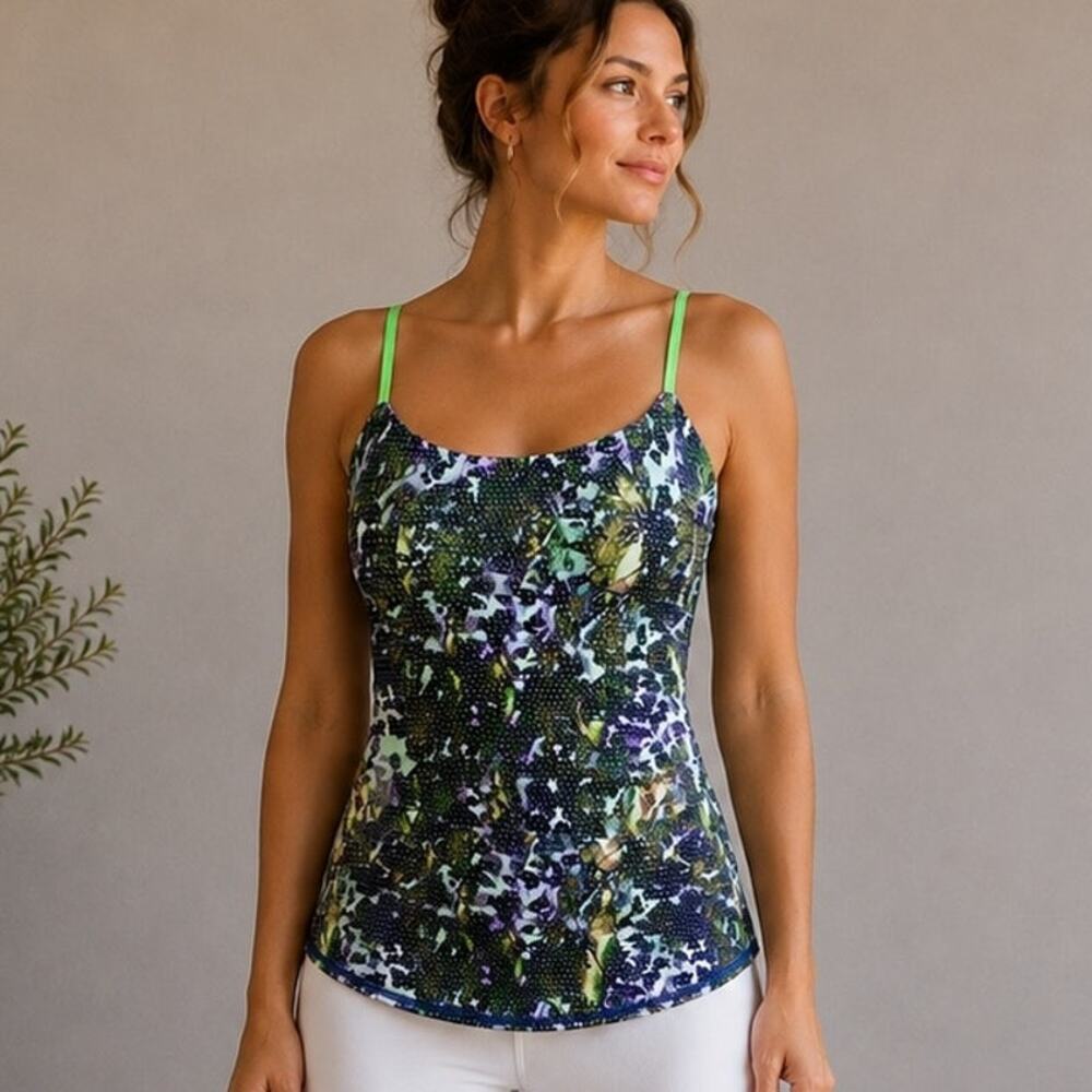 Lululemon Green Dancing Warrior Tank Top Pistachio 6